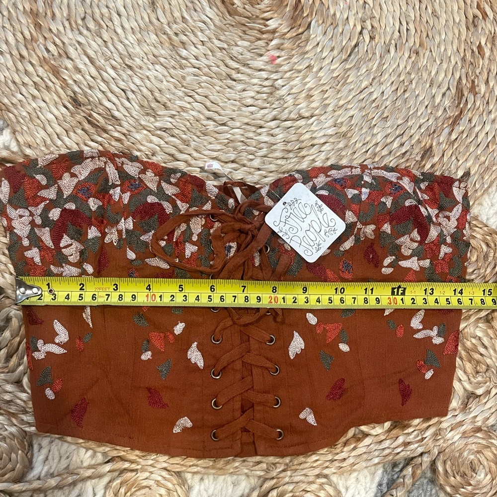 Strapless free people crop top with detailed embroidery - Picture 8 of 8